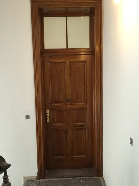 Spacious three  bedroom apartment  in the heart of Charlottenburg — photo 1